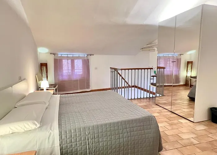 Ξενοδοχείο με διαμερίσματα Gh Paradiso - 4*